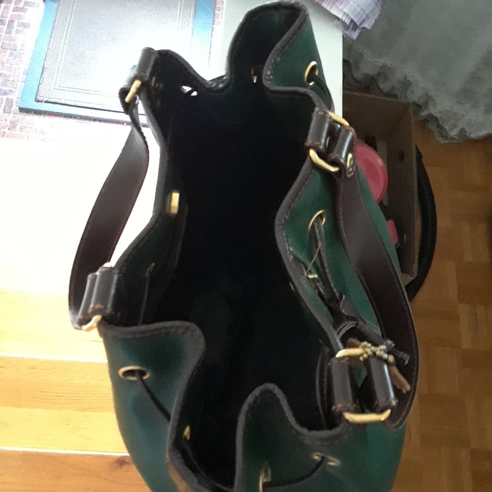 Big Lovely Green Leather hand-Carry Bag - Picture 4 of 5